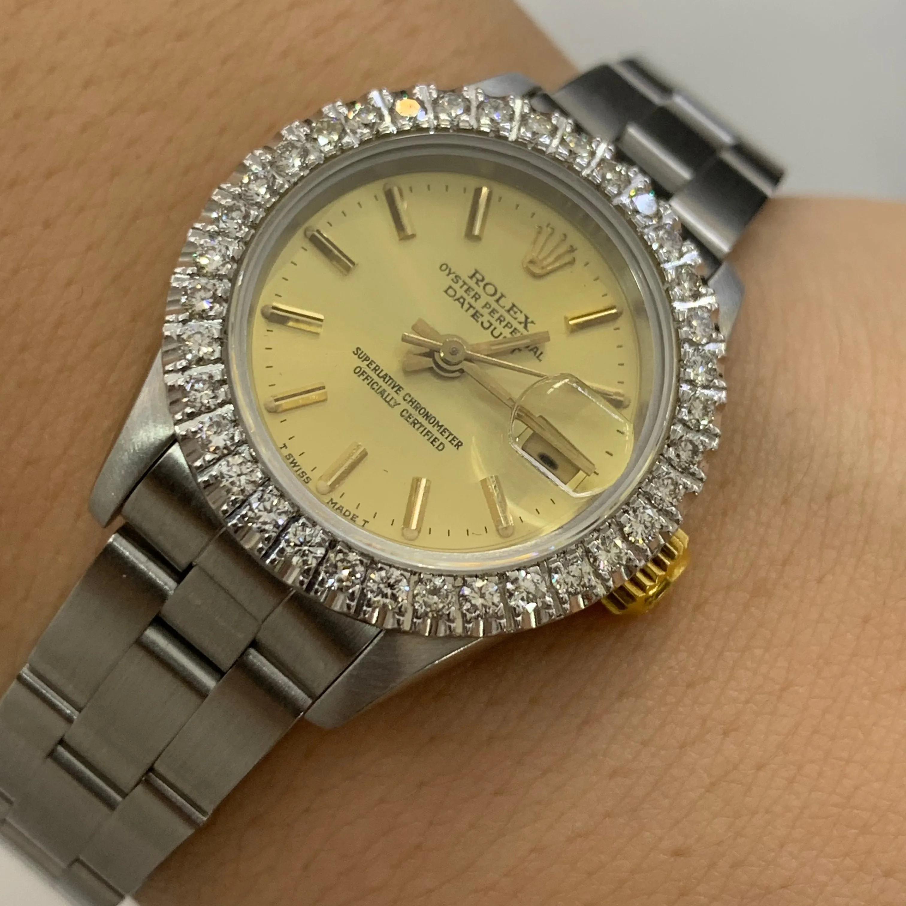 26mm Ladies`Rolex Datejust Watch with Stainless Steel Oyster Bracelet (diamond bezel, champagne dial)