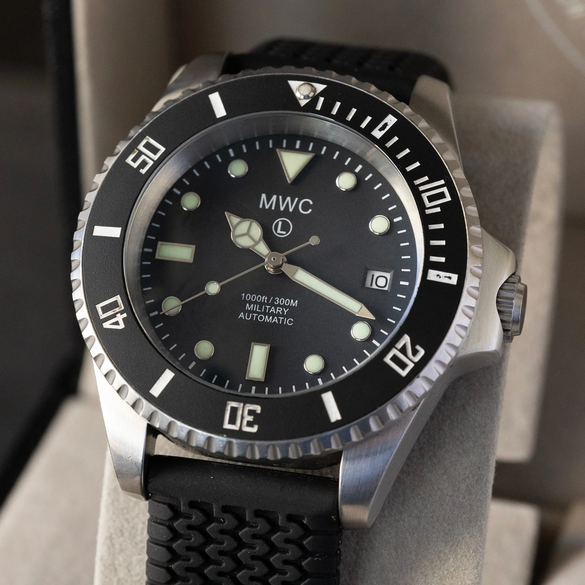 MWC - 21 Jewel 300m Automatic Military Diver SUB/SS/B/AB/MY