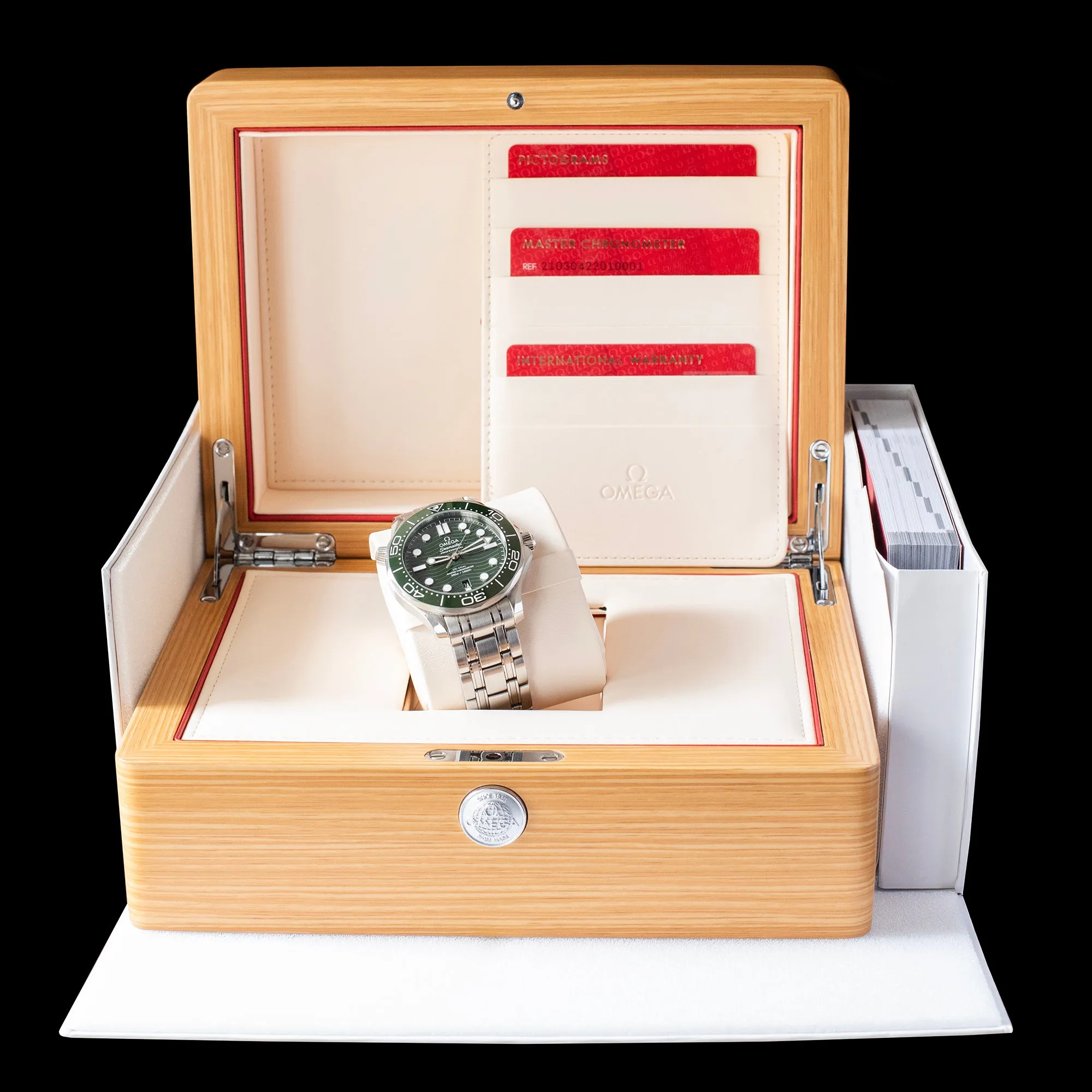 Omega - 2023 Seamaster Diver 300 'Green' 210.30.42.20.10.001