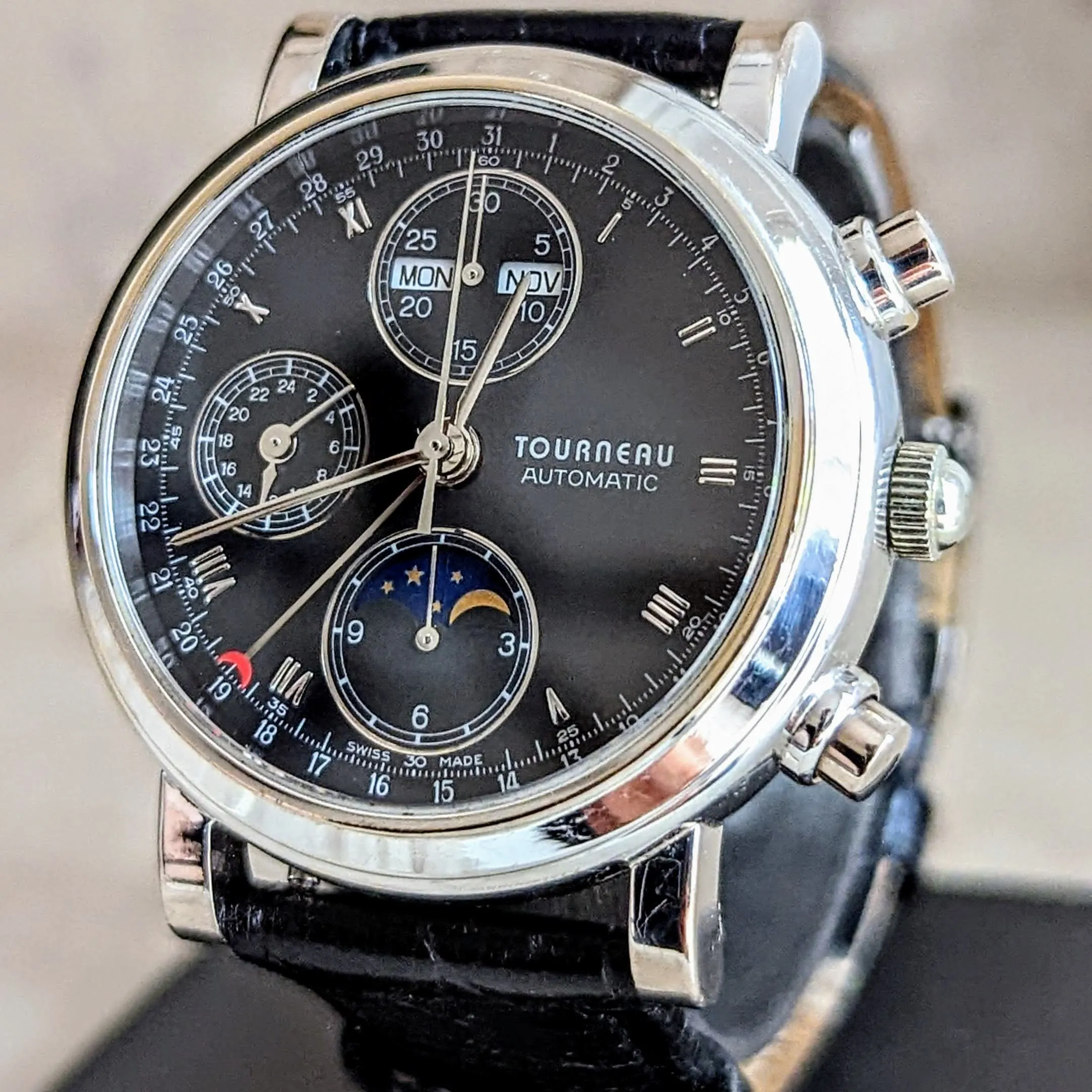 TOURNEAU Automatic Watch Day/Date Moonphase Chronograph 18K Gold Wristwatch