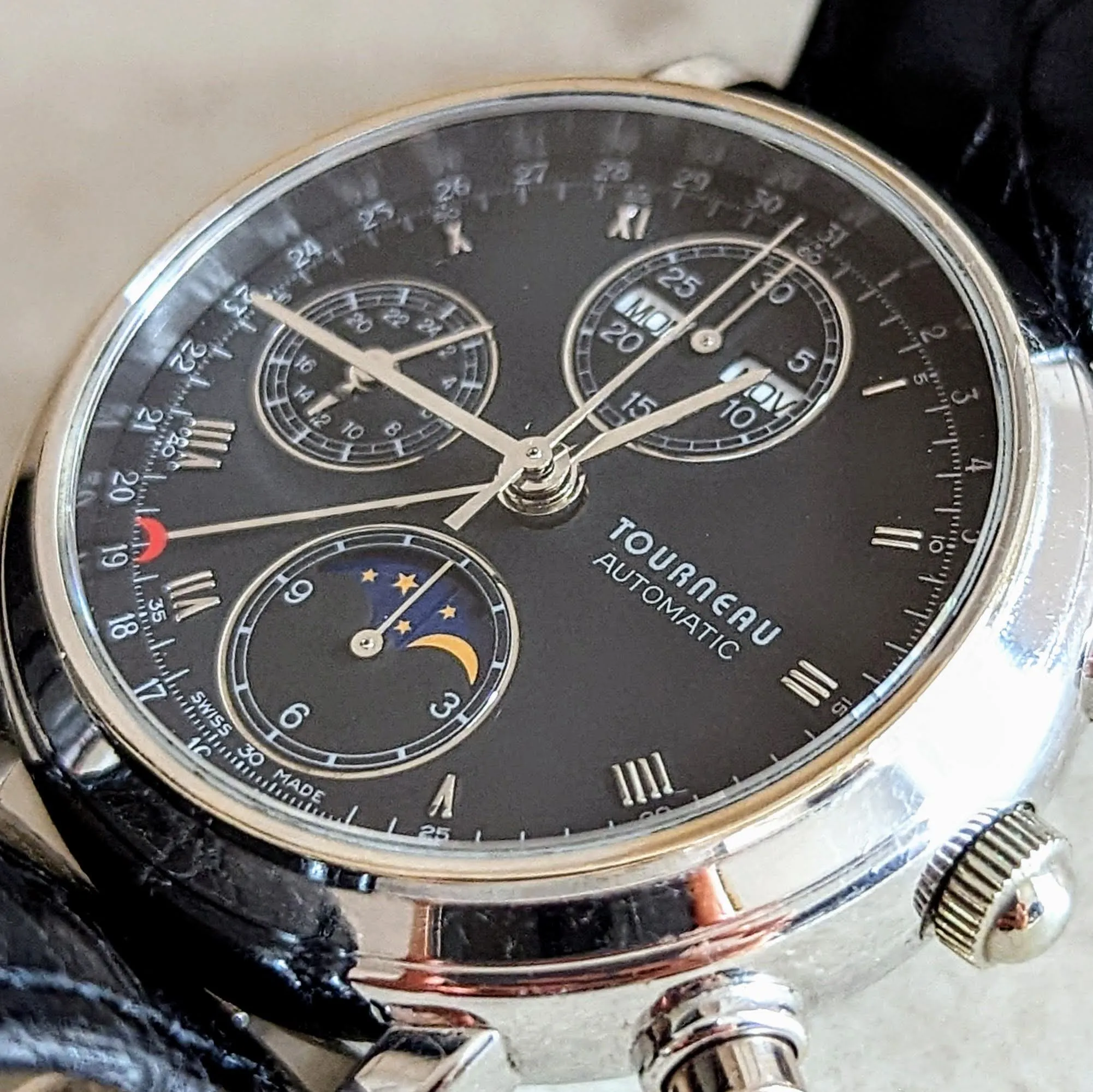 TOURNEAU Automatic Watch Day/Date Moonphase Chronograph 18K Gold Wristwatch