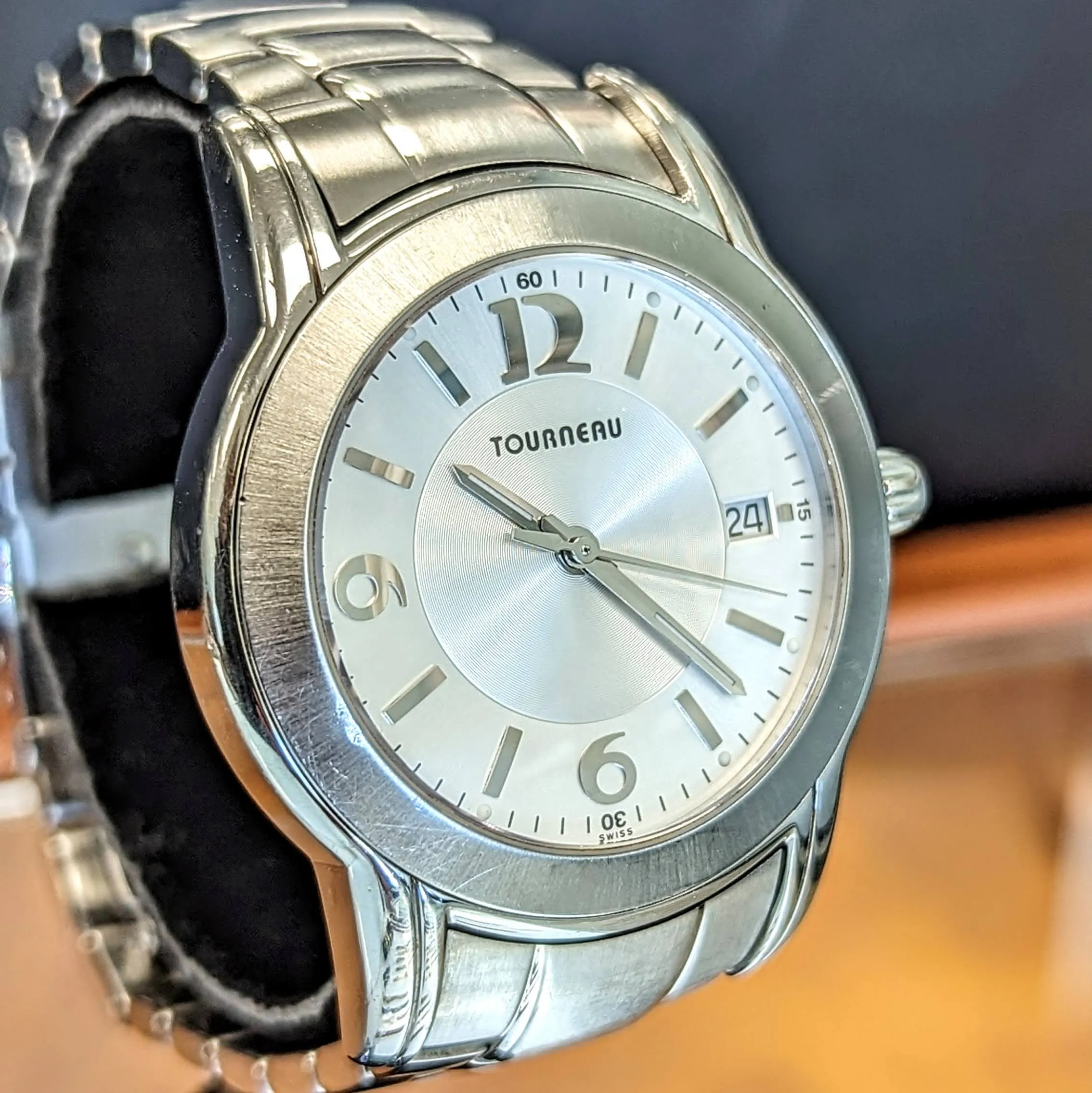 TOURNEAU Swiss Quartz Watch Date Indicator 37mm Wristwatch - All Stainless Steel