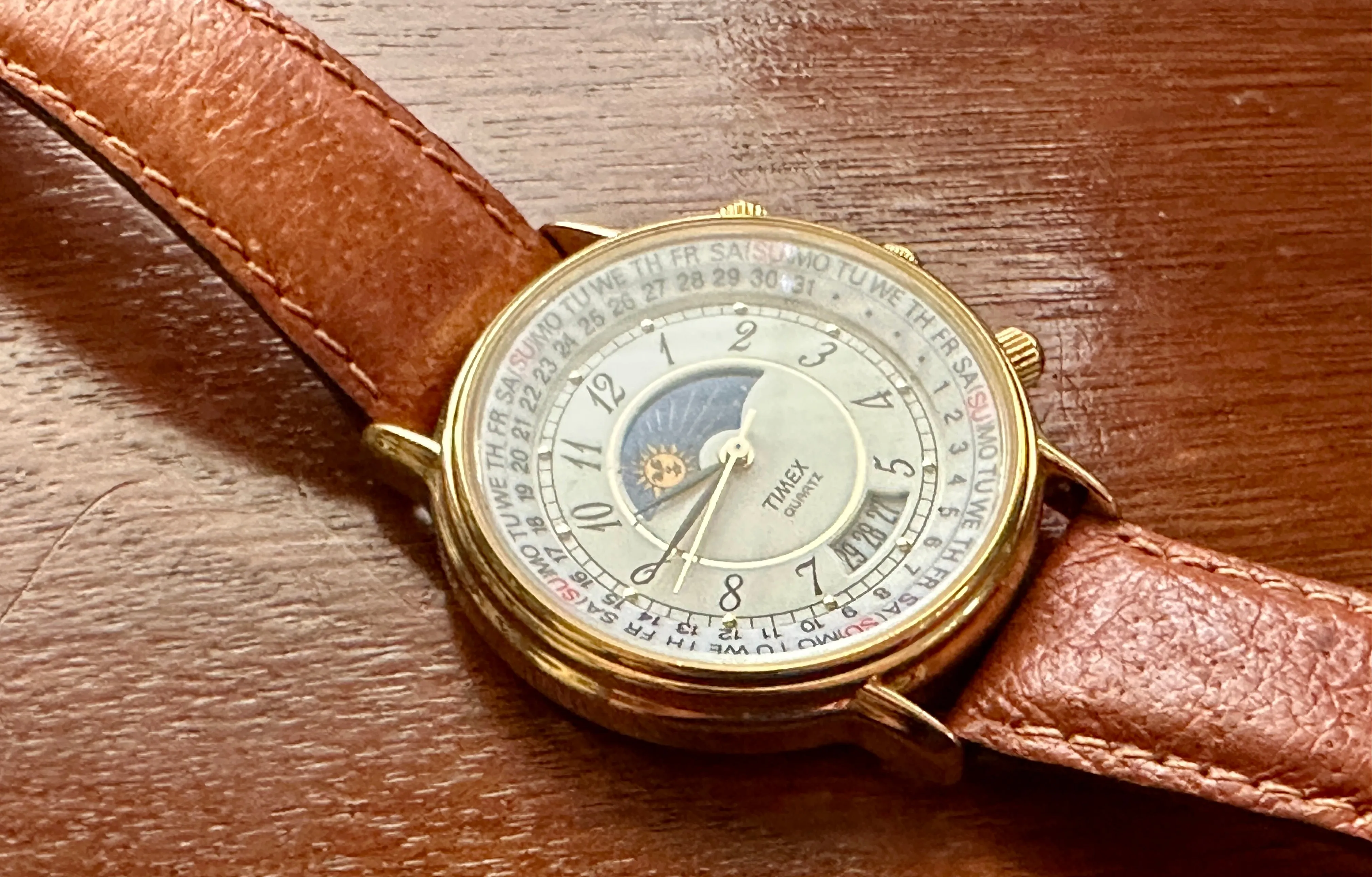 Vintage 90s Timex Quartz Perpetual Calendar Moon Phase Day Date Wristwatch Watch