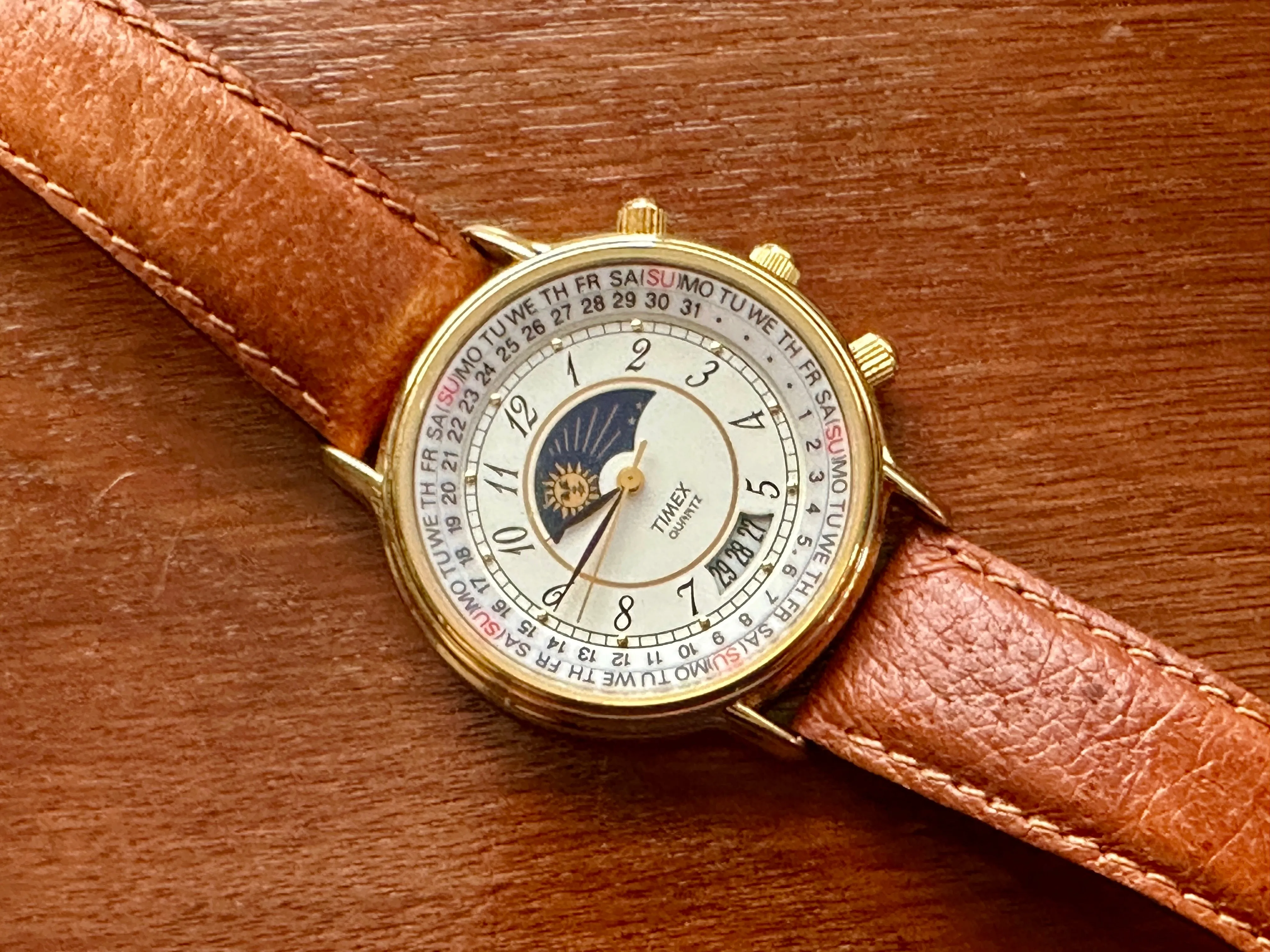 Vintage 90s Timex Quartz Perpetual Calendar Moon Phase Day Date Wristwatch Watch