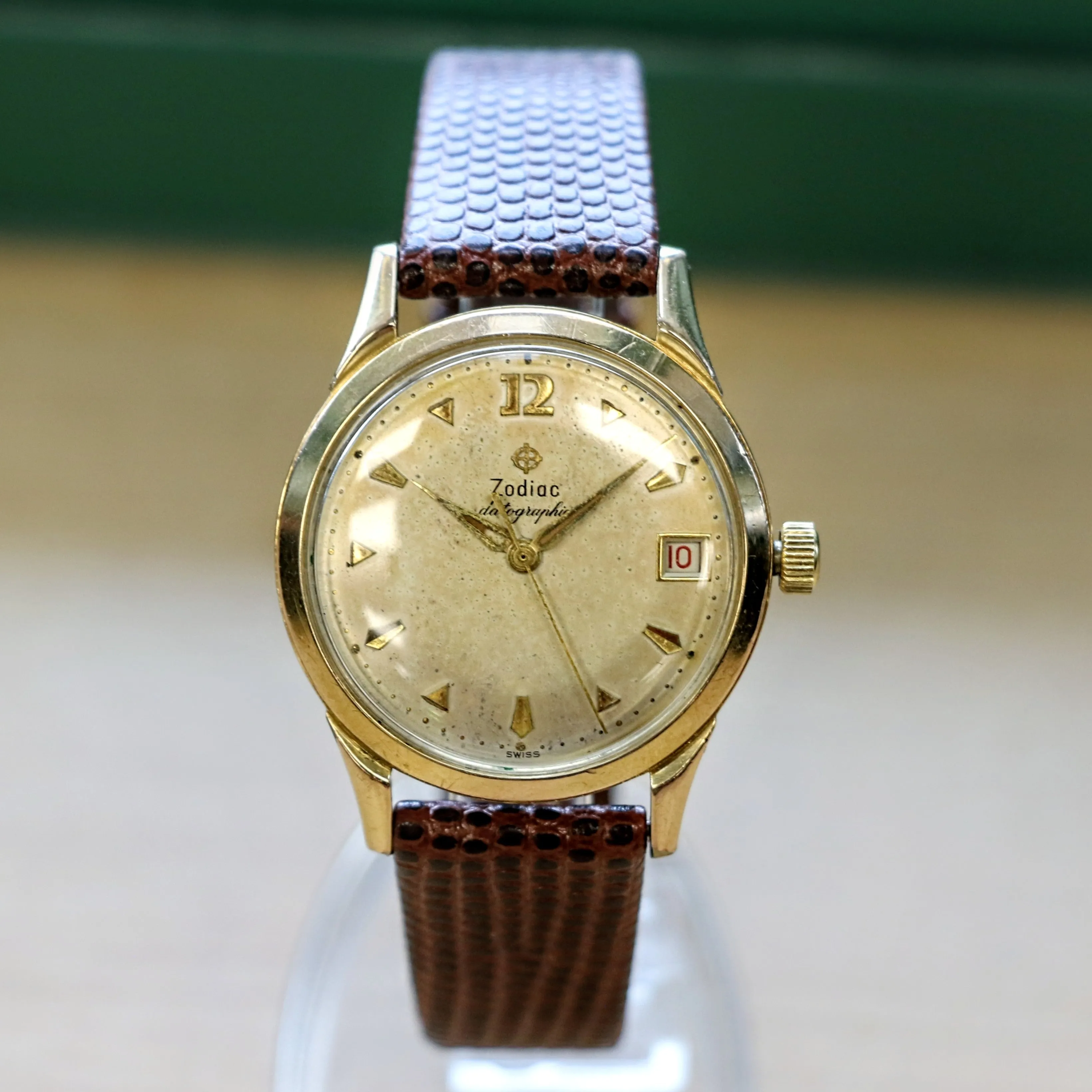Vintage ZODIAC Dategraphic Wristwatch Automatic Date Indicator Watch 34mm